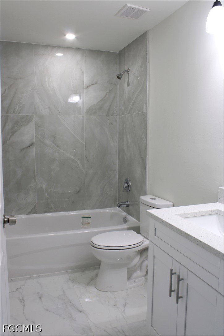 6 Bed Duplex for Sale in Lehigh Estates, photo 11