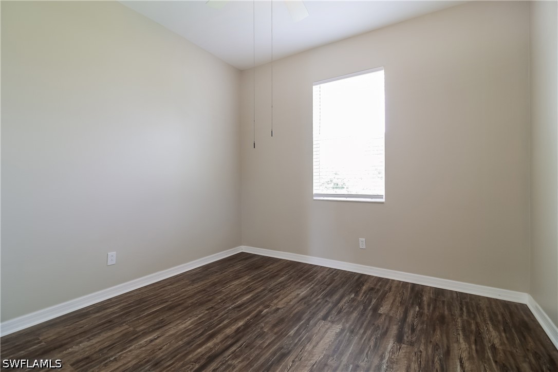3 Bed SingleFamilyResidence for Sale in Lehigh Acres, photo 11