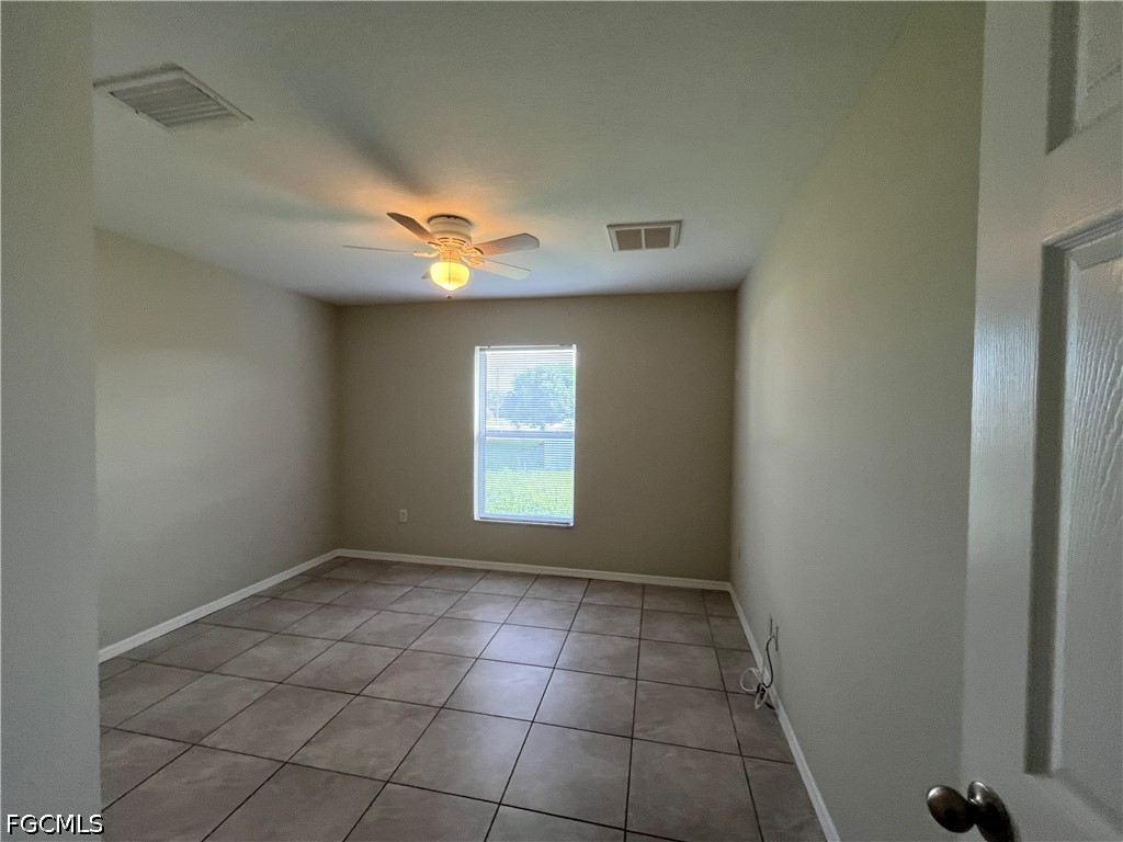 4 Bed SingleFamilyResidence for Sale in Cape Coral, photo 11
