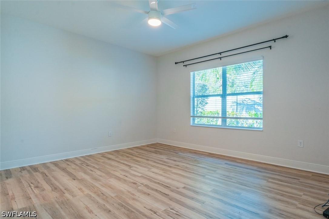 2 Bed Attached for Sale in Naples, photo 11