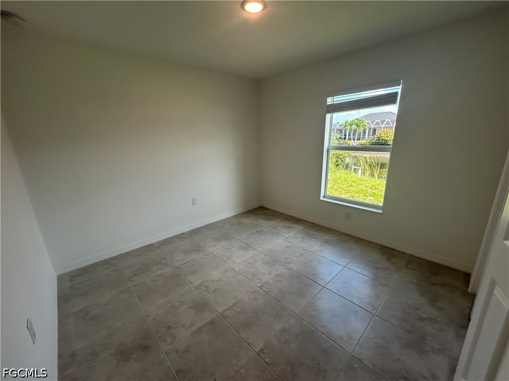 4 Bed Waterfront Home for Sale in Cape Coral, photo 11
