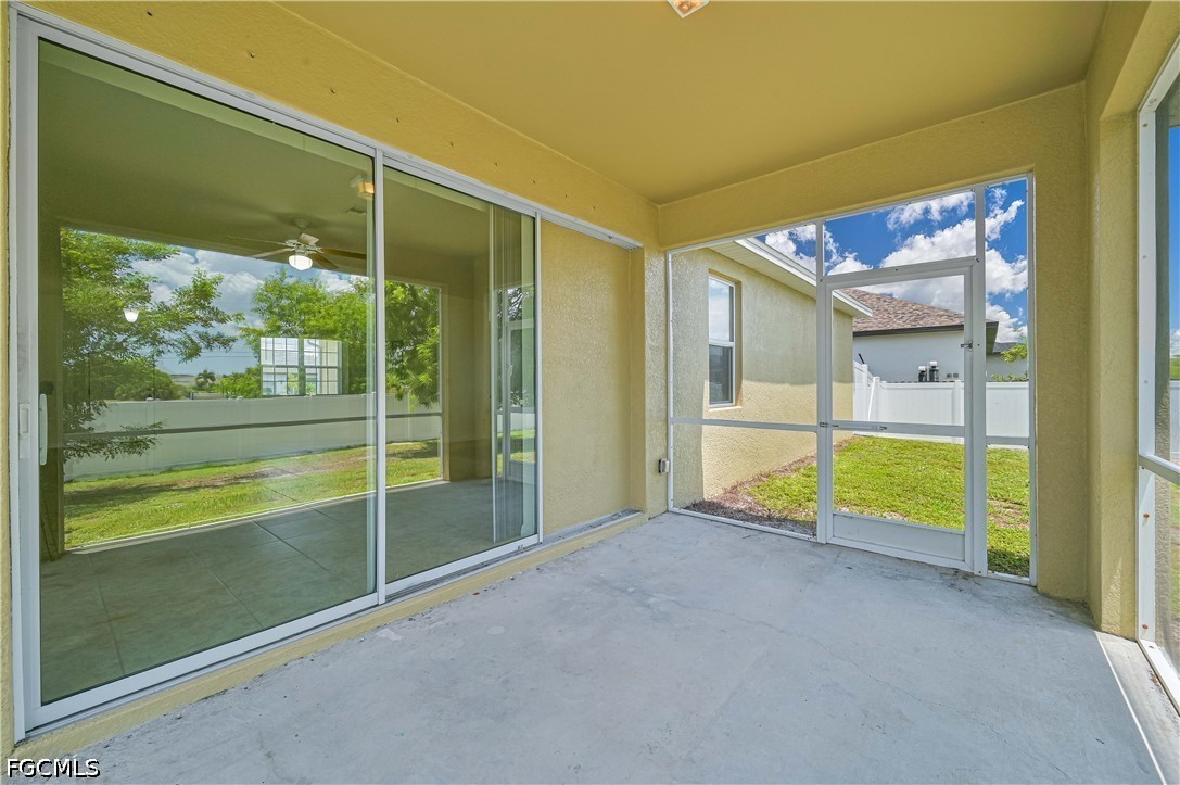 3 Bed SingleFamilyResidence for Sale in Cape Coral, photo 11