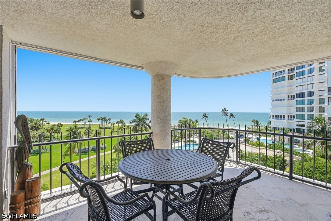 2 Bed Waterfront Home for Sale in Naples, photo 11