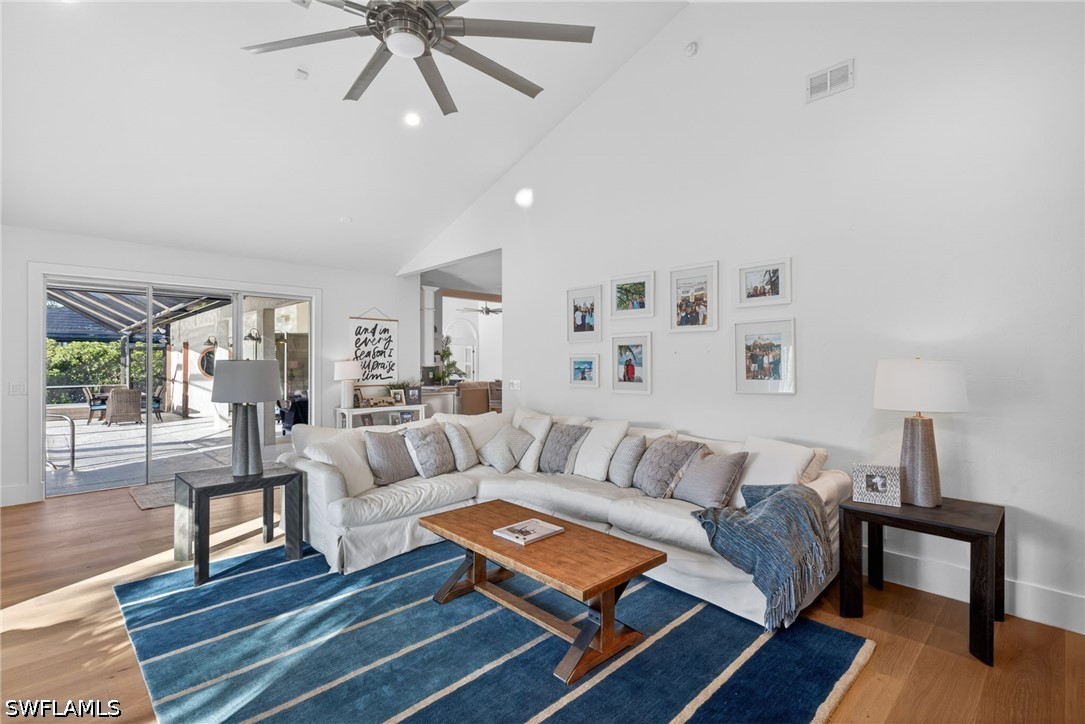 4 Bed Pool Home for Sale in Monterey, photo 11
