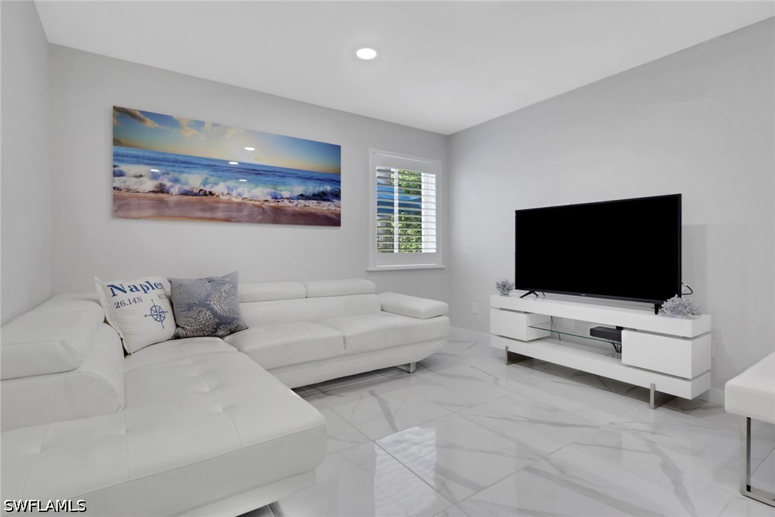 2 Bed Condominium for Sale in Naples, photo 11