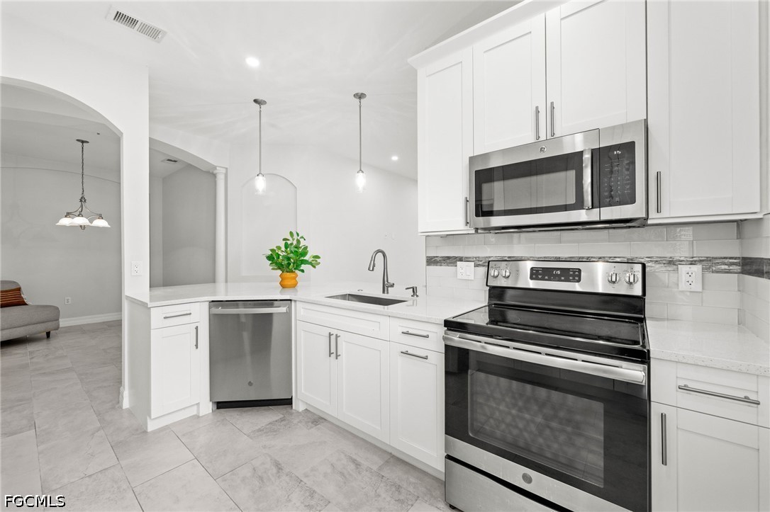 3 Bed Waterfront Home for Sale in Naples, photo 11