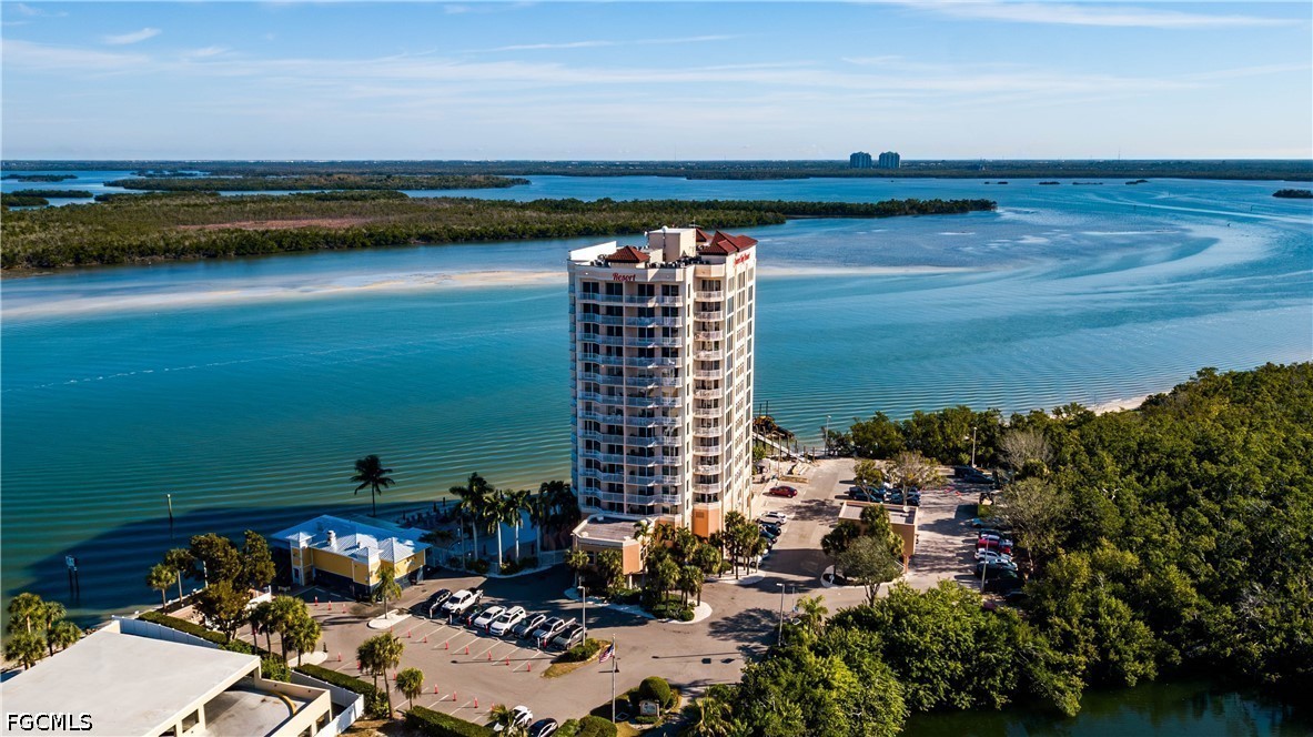 1 Bed Waterfront Home for Sale in Bonita Springs, photo 11
