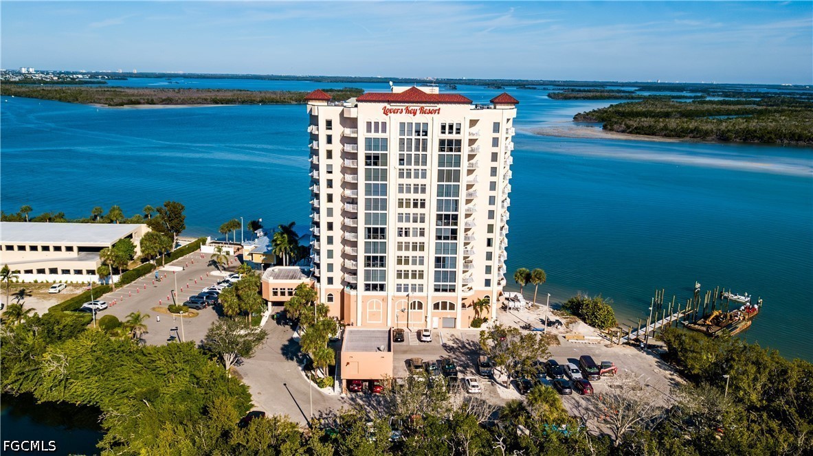 1 Bed Waterfront Home for Sale in Bonita Springs, photo 11