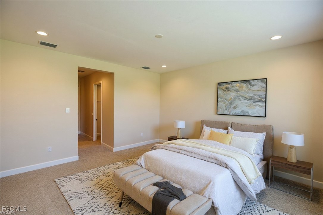 3 Bed SingleFamilyResidence for Sale in Valencia Harbor, FL — photo 12