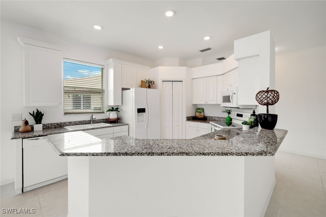 3 Bed Waterfront Home for Sale in Bella Terra, FL — photo 12