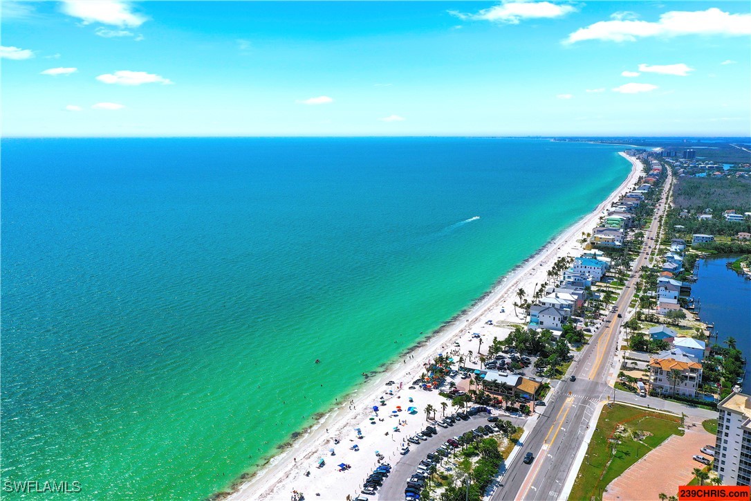 1 Bed Pool Home for Sale in Bonita Springs, photo 12