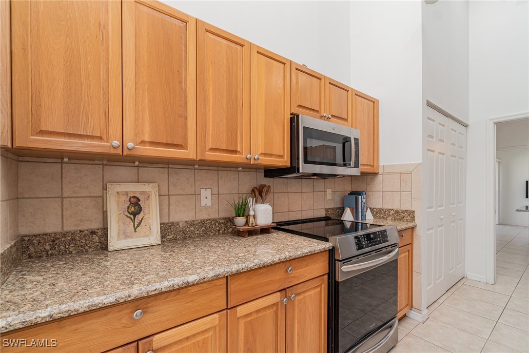 3 Bed Waterfront Home for Sale in Naples, FL, $399,000 — photo 12