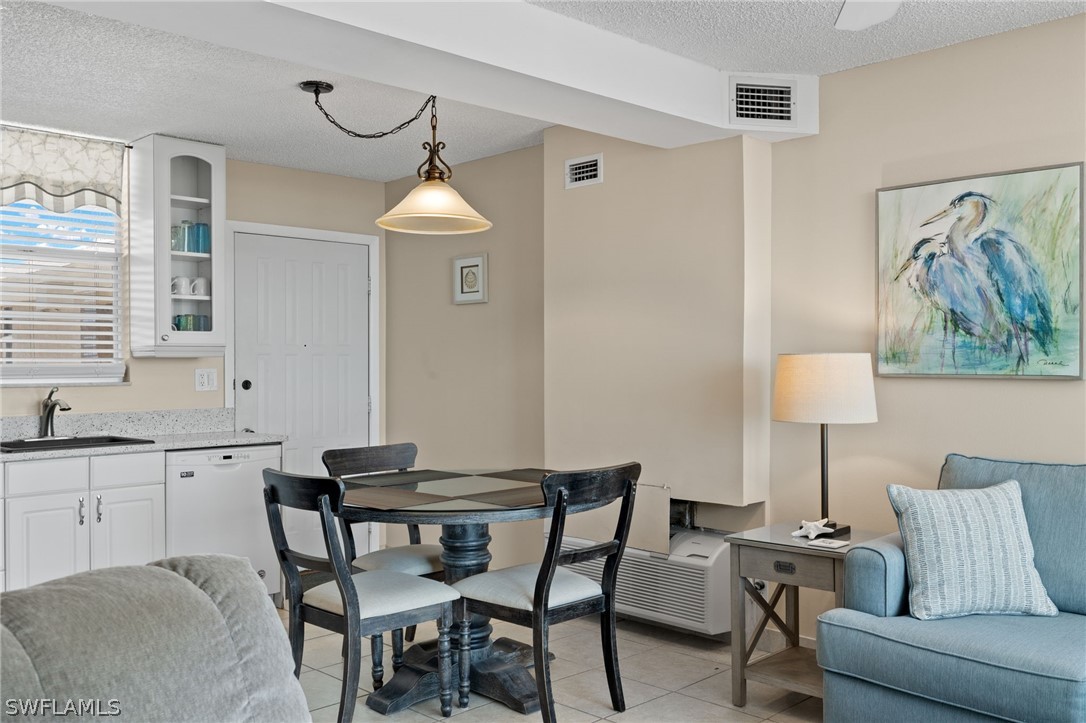 1 Bed Waterfront Home for Sale in Beach And Tennis Club, photo 12