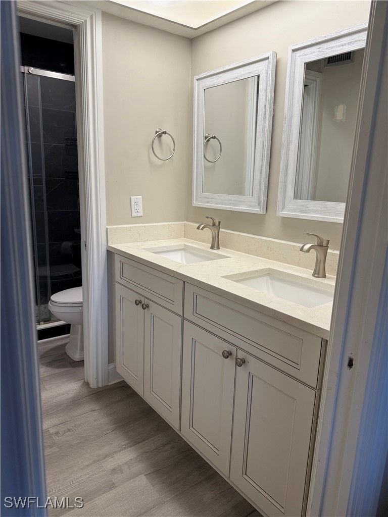 2 Bed Condominium for Sale in Forest Village, FL, $125,000 — photo 12