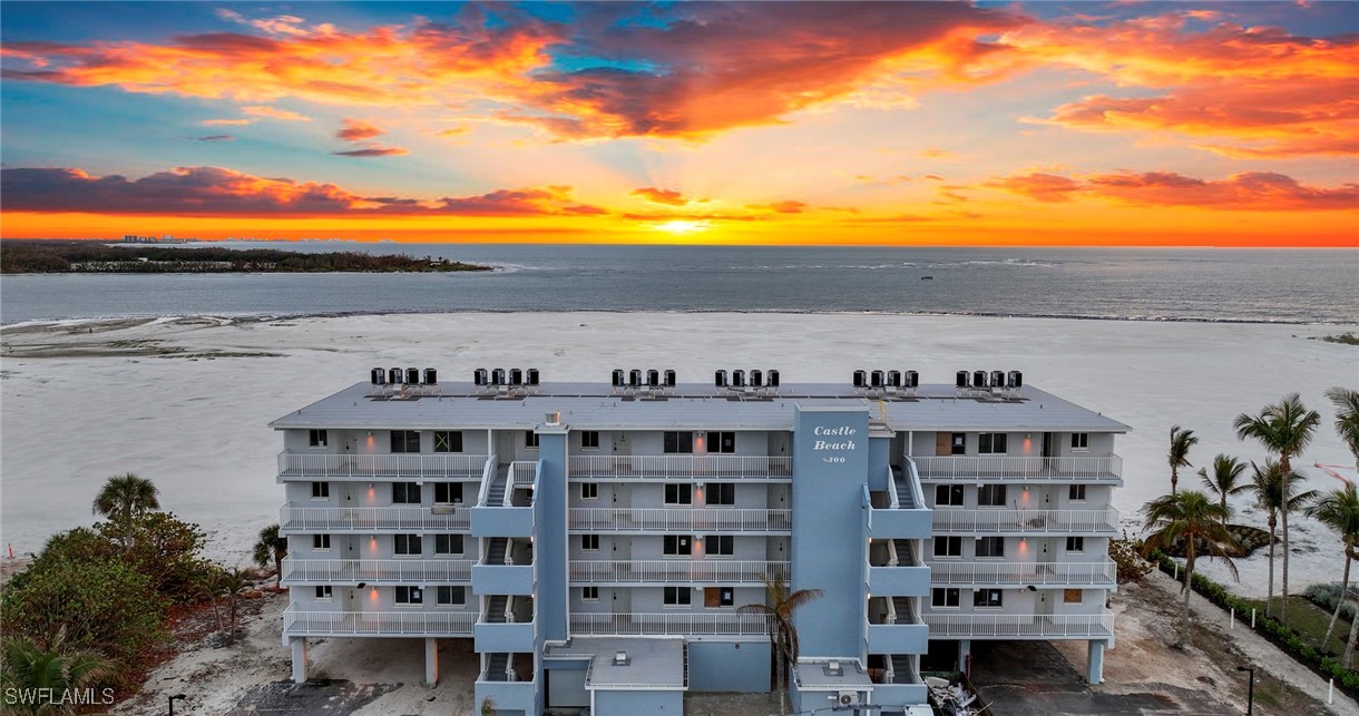 2 Bed Waterfront Home for Sale in Castle Beach Condo, FL — photo 12