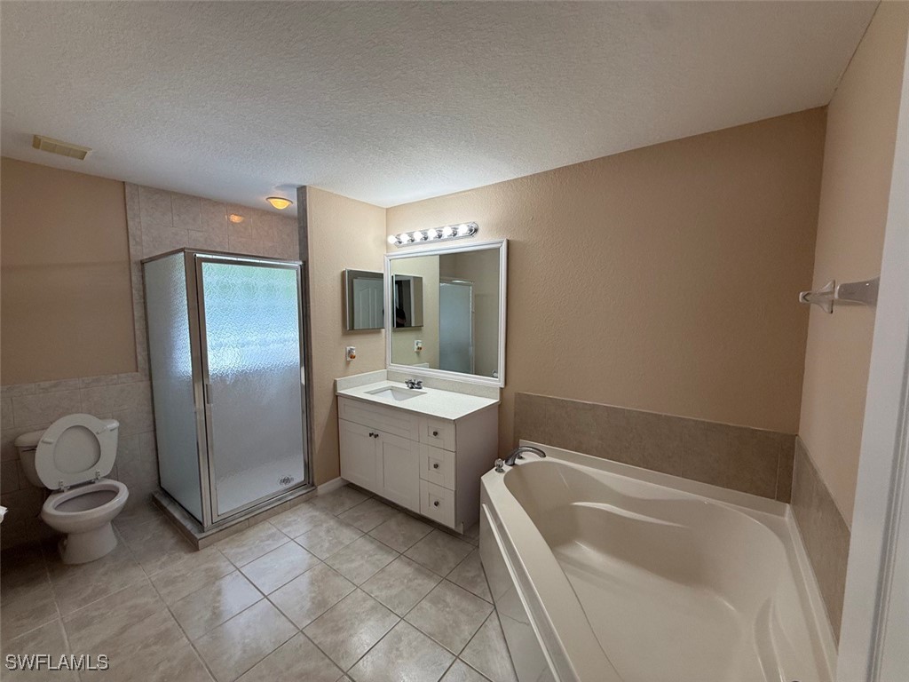 3 Bed SingleFamilyResidence for Sale in Lehigh Acres, FL — photo 12