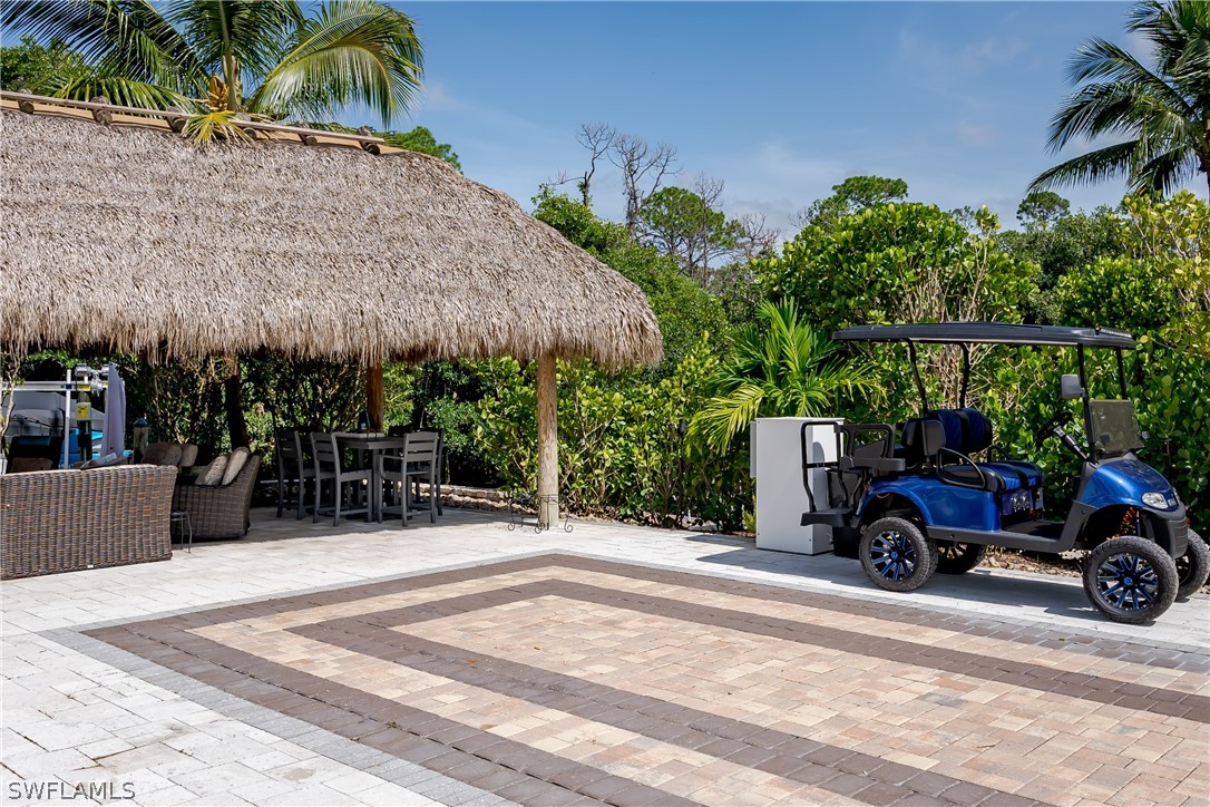 Waterfront Home for Sale in Naples, photo 12