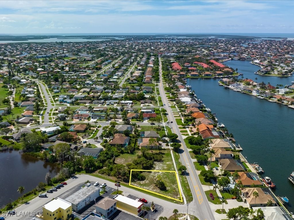 Residential for Sale in Marco Beach, photo 12