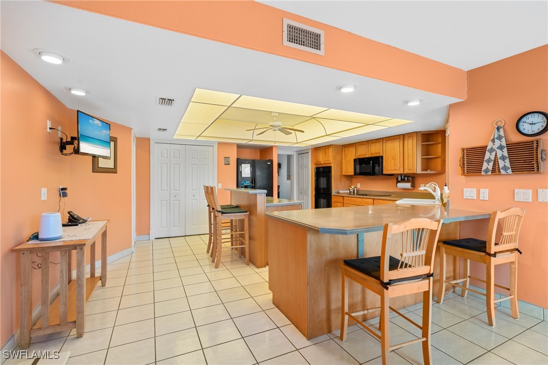 3 Bed SingleFamilyResidence for Sale in North Fort Myers, photo 12