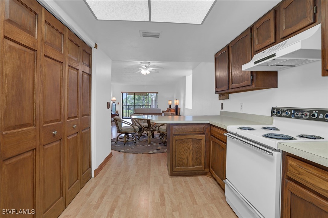 2 Bed Condominium for Sale in Forest Village, FL, $115,000 — photo 12