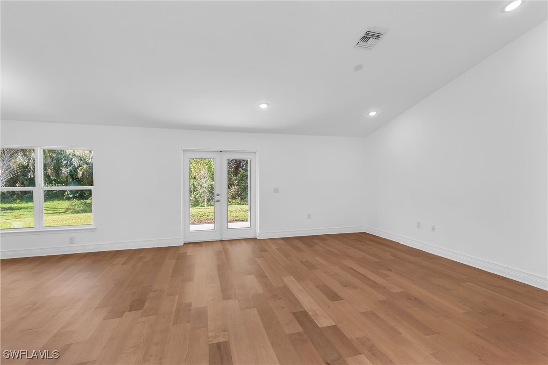 4 Bed SingleFamilyResidence for Sale in Deep Creek, FL — photo 12