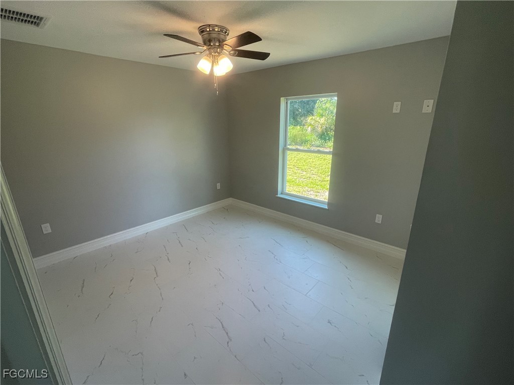 3 Bed SingleFamilyResidence for Sale in Banyan Village, photo 12