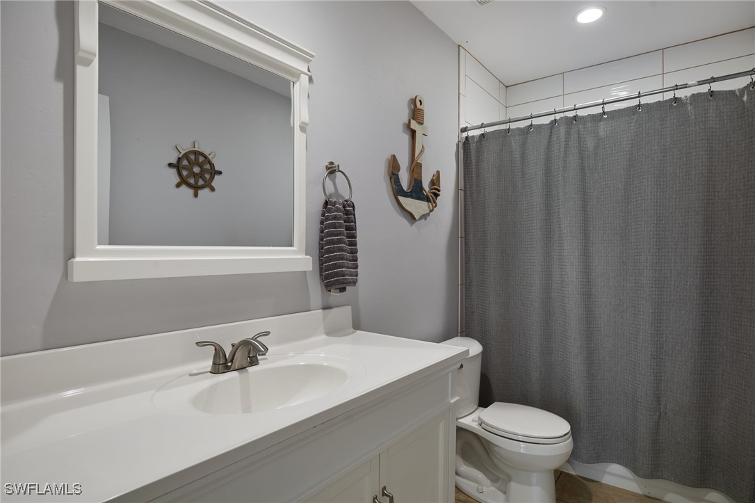 2 Bed SingleFamilyResidence for Sale in Buckingham, FL — photo 12