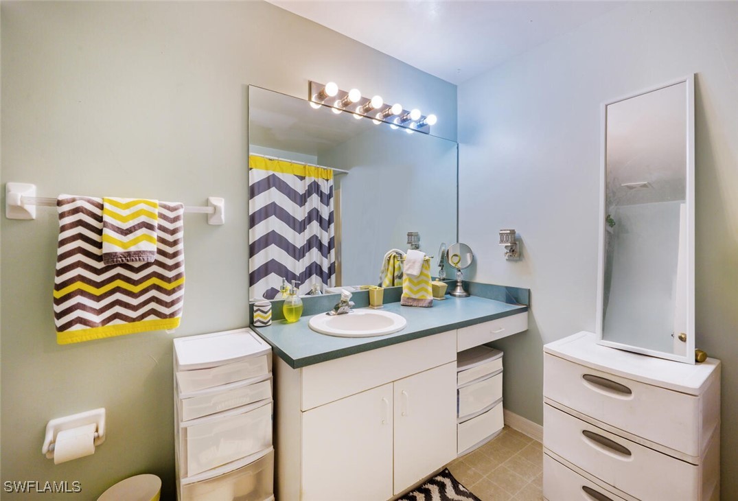 3 Bed SingleFamilyResidence for Sale in Lehigh Acres, photo 12
