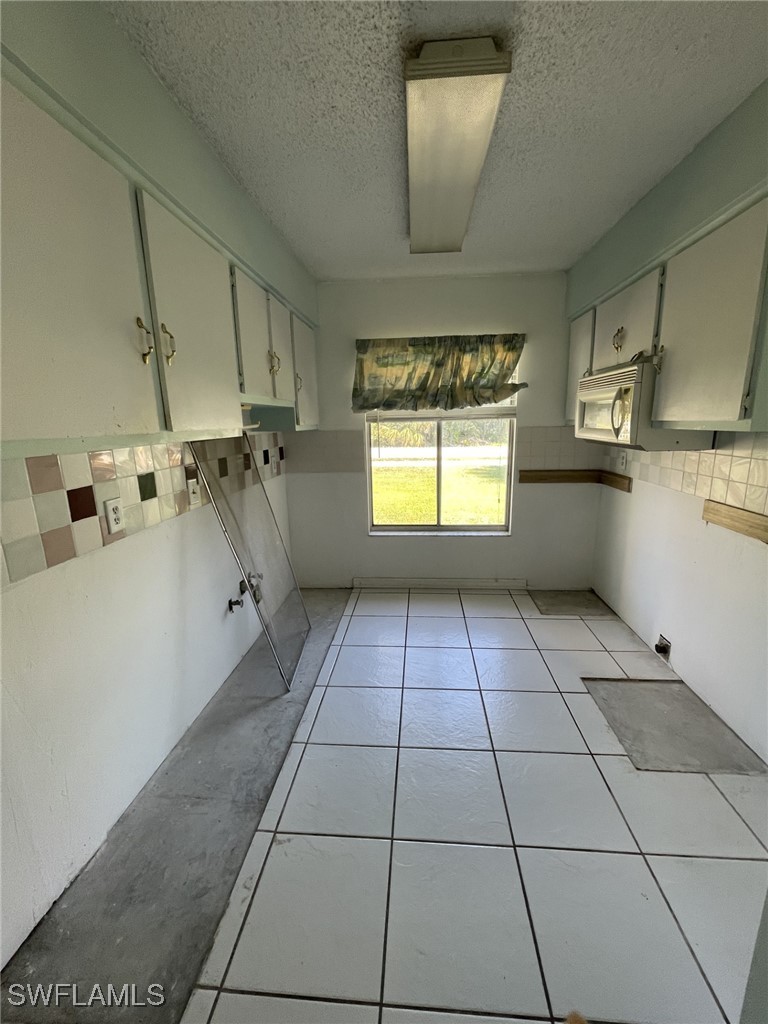 2 Bed Attached for Sale in Palm Frond Condo, photo 12