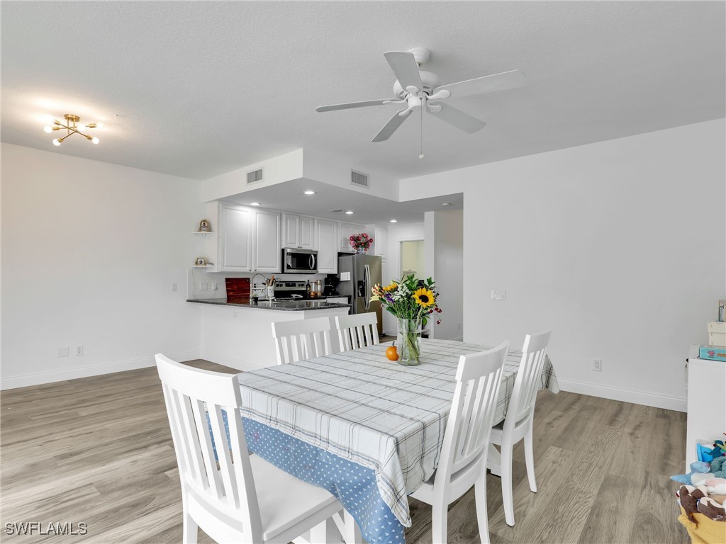 3 Bed Townhouse for Sale in Island Walk, photo 12
