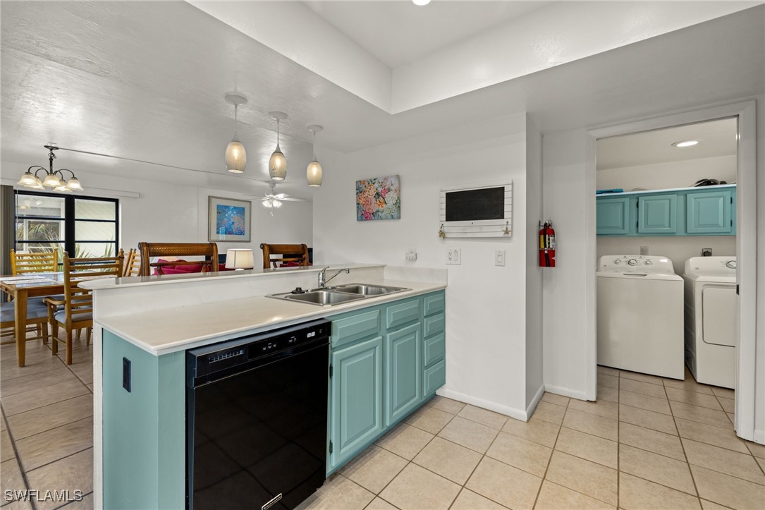2 Bed Waterfront Home for Sale in Captiva, FL, $899,000 — photo 12
