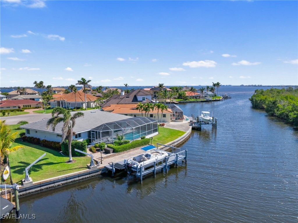 3 Bed Pool Home for Sale in Palm Acres, photo 12