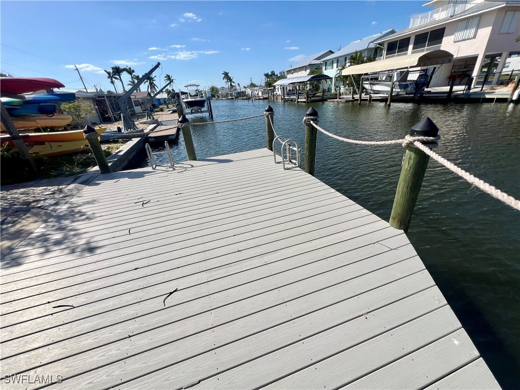 2 Bed Waterfront Home for Sale in Matlacha, photo 12