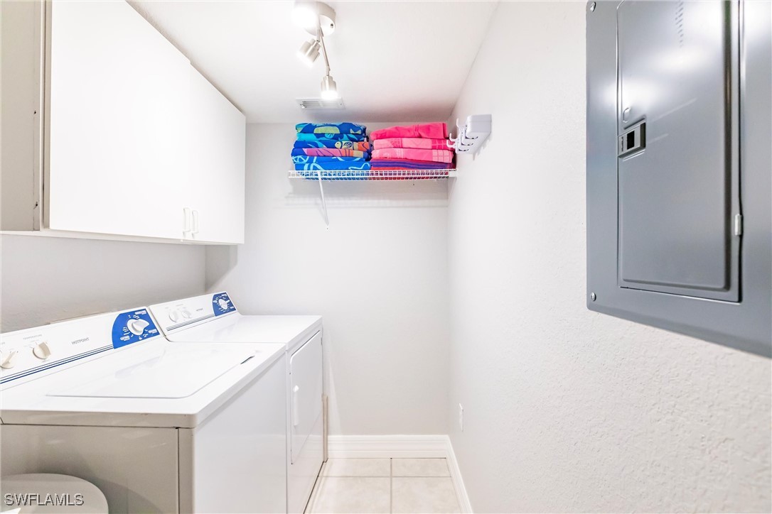 2 Bed Waterfront Home for Sale in Naples, photo 12