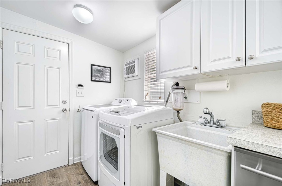 2 Bed ManufacturedHome for Sale in Naples, FL, $295,000 — photo 12