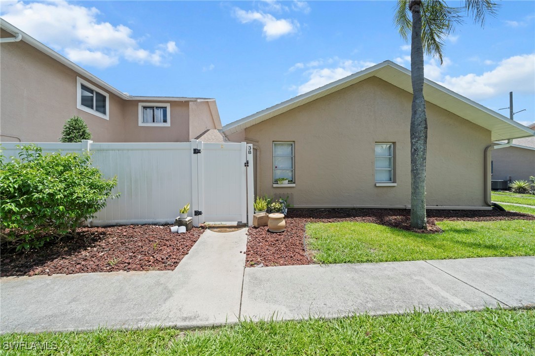 2 Bed Condominium for Sale in Cape Coral, FL, $126,000 — photo 12