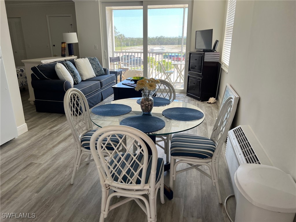 1 Bed Waterfront Home for Sale in Beach And Tennis Club, photo 12
