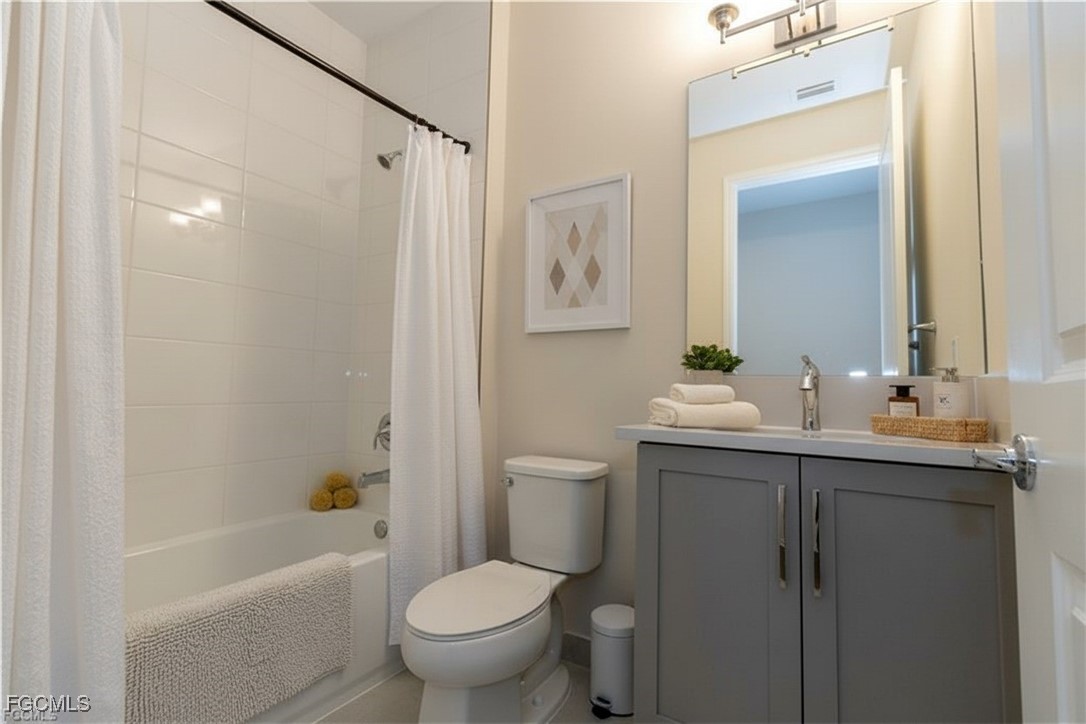4 Bed Waterfront Home for Sale in Estero, photo 12