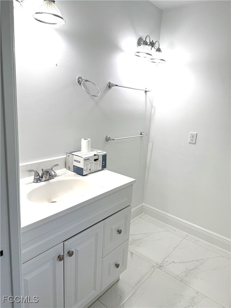 4 Bed SingleFamilyResidence for Sale in Lehigh Acres, FL — photo 12