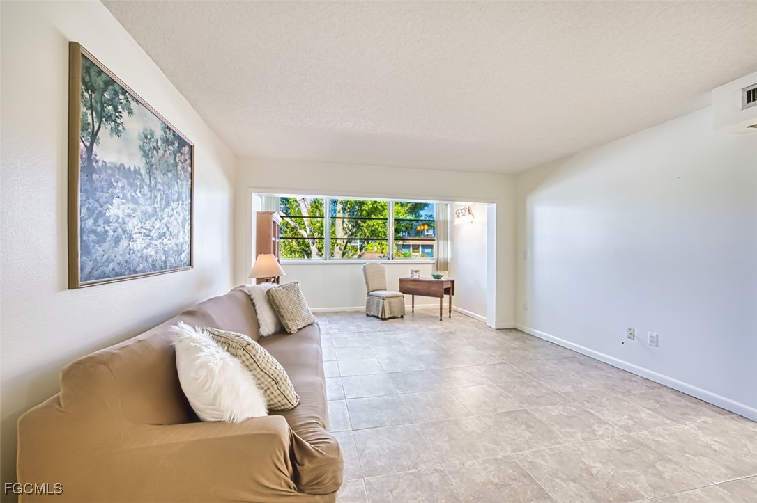 1 Bed Condominium for Sale in Port Charlotte, photo 12