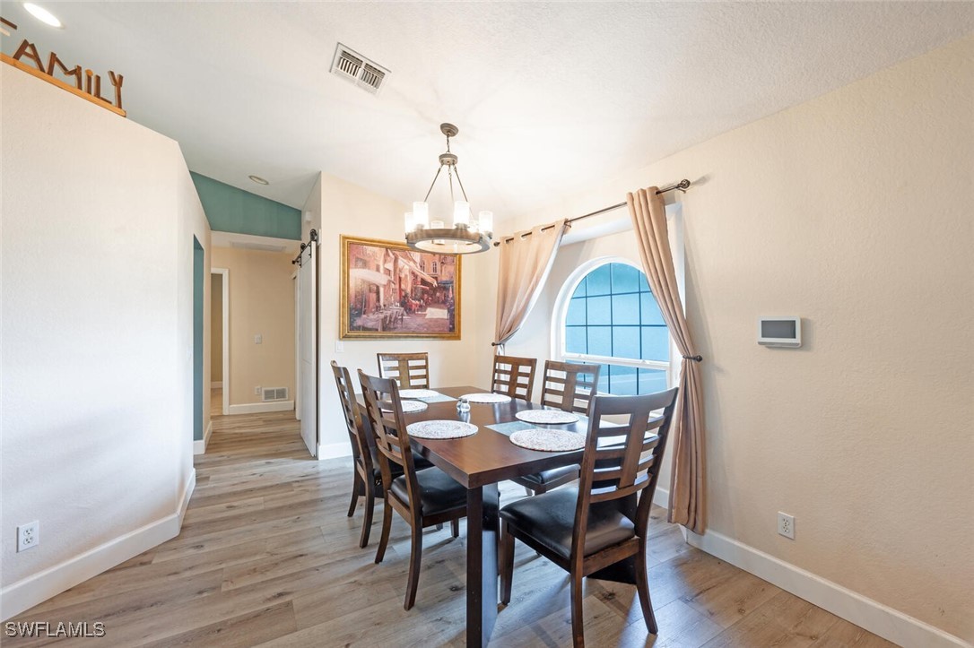 3 Bed SingleFamilyResidence for Sale in Naples, photo 12