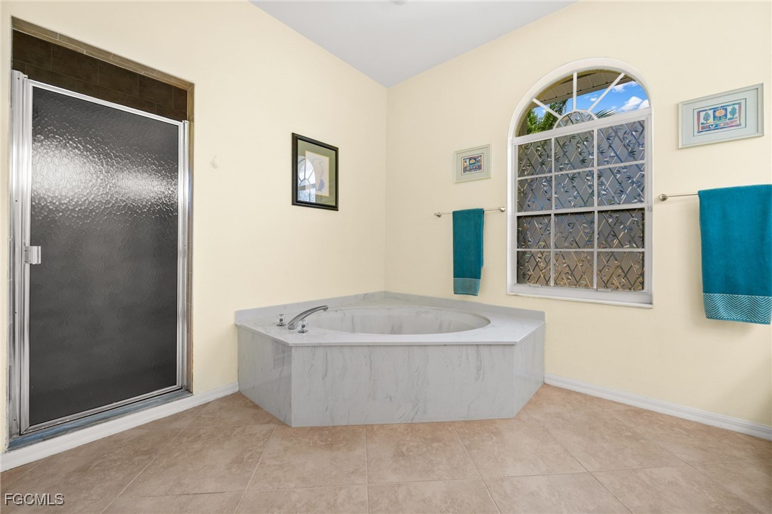 3 Bed Pool Home for Sale in St James City, photo 12