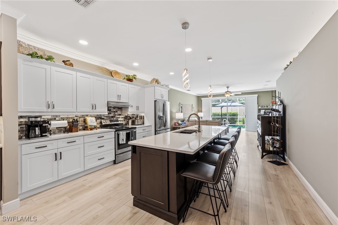 4 Bed Pool Home for Sale in Stoneybrook, photo 12