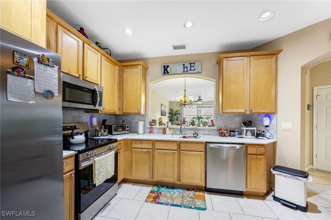 3 Bed Townhouse for Sale in Colonnade At Forum, FL, $299,000 — photo 12