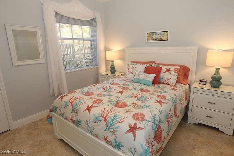 2 Bed Waterfront Home for Sale in Arielle, photo 12