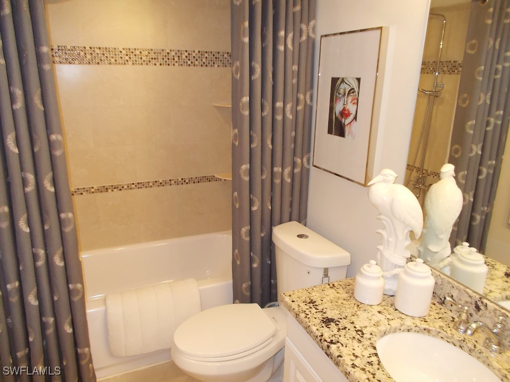 2 Bed Condominium for Sale in Harborside Terrace, photo 12