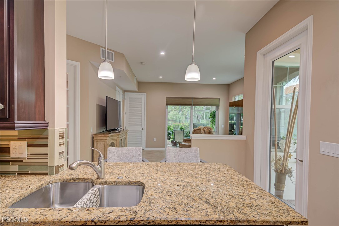 2 Bed Condominium for Sale in Sorrento, photo 12