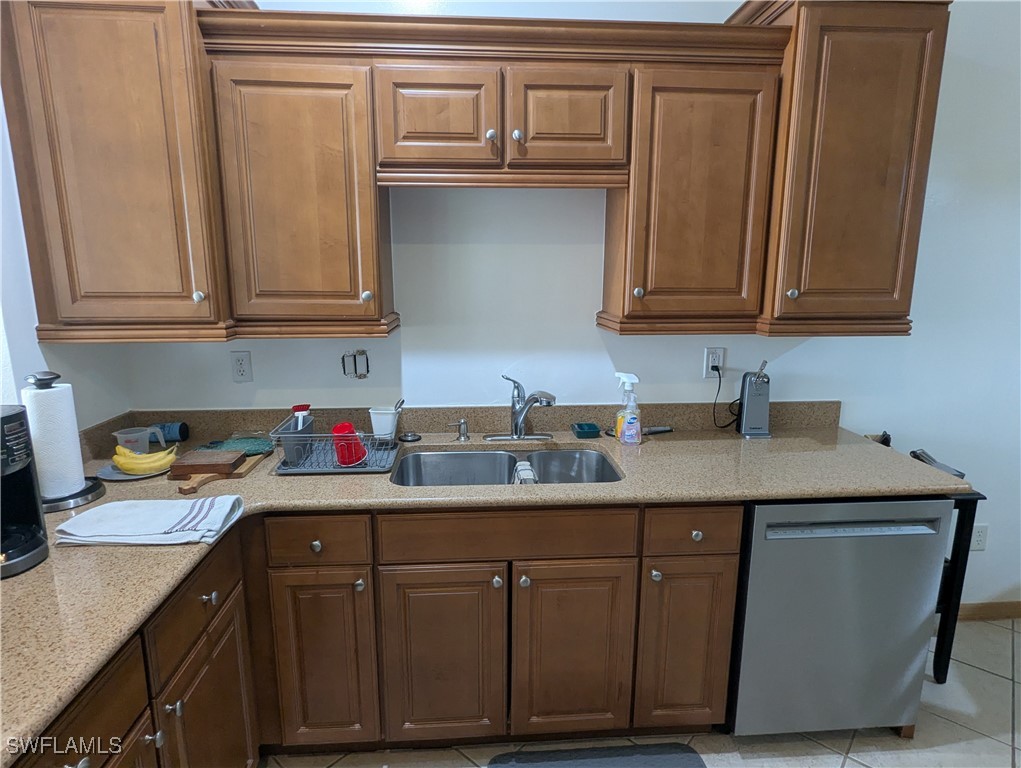 3 Bed Waterfront Home for Sale in Bella Terra, photo 12
