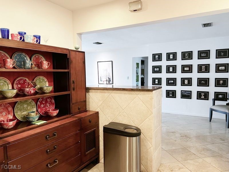 2 Bed SingleFamilyResidence for Sale in Cypress Terrace, photo 12