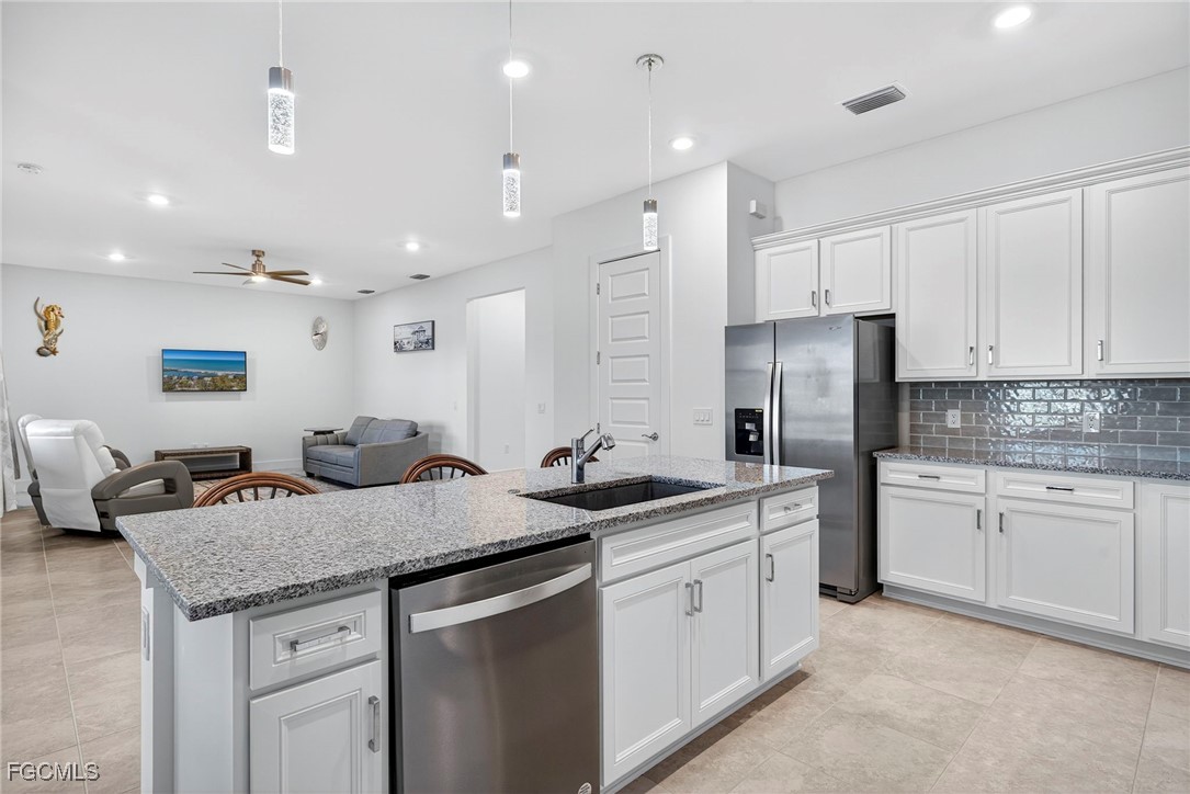 5 Bed Waterfront Home for Sale in Avalon Park, photo 12